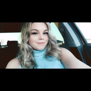 Meet your Posher, Brooke